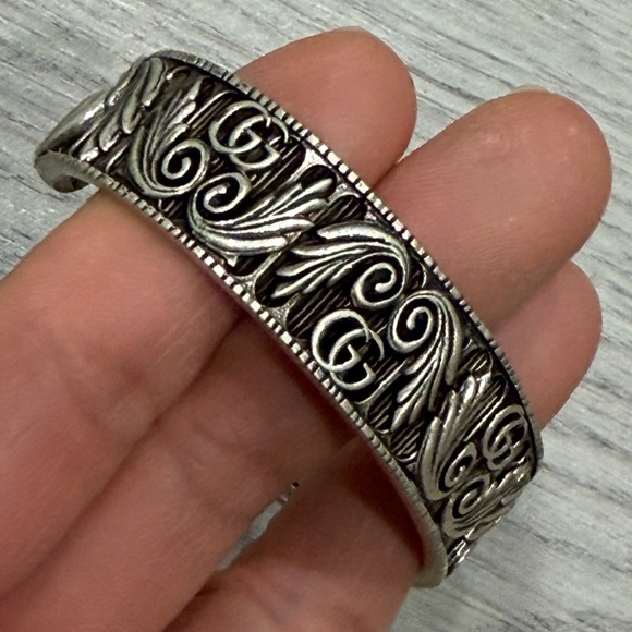 Gucci GG Marmont Sterling Silver Bangle - Picture 4 of 9